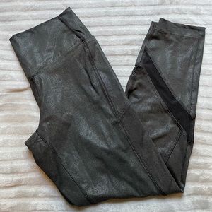 PINK Victoria’s Secret ultimate leggings